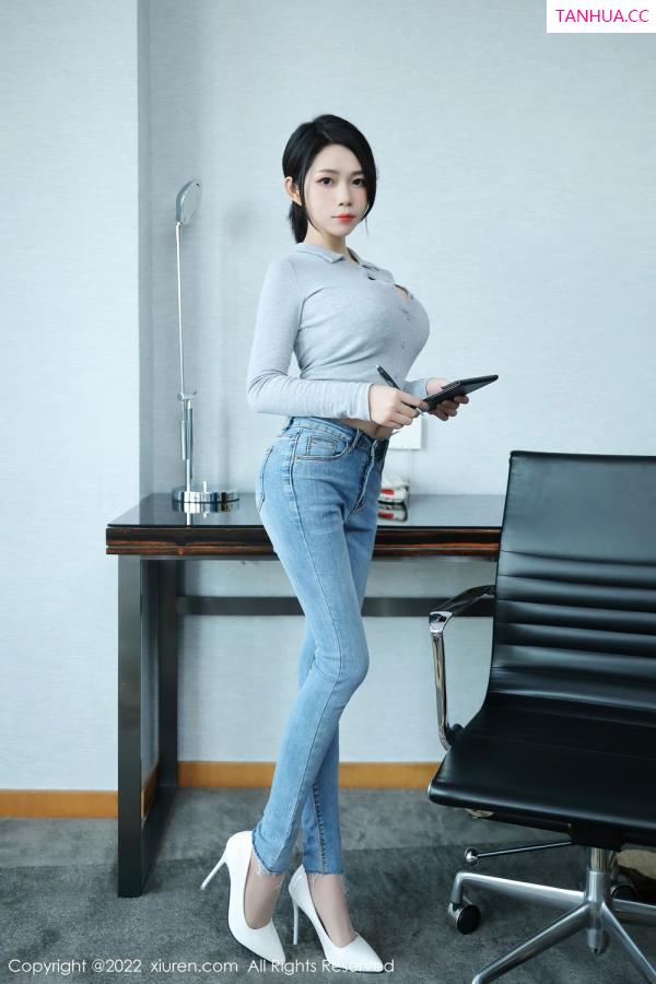 娜娜子呀  [XiuRen]高清写真图 2022.03.14 No.4711 娜娜子呀第13张图片